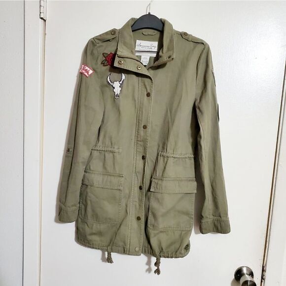 American Rag Cie Patched Cargo Jacket Size Small - Picture 1 of 11